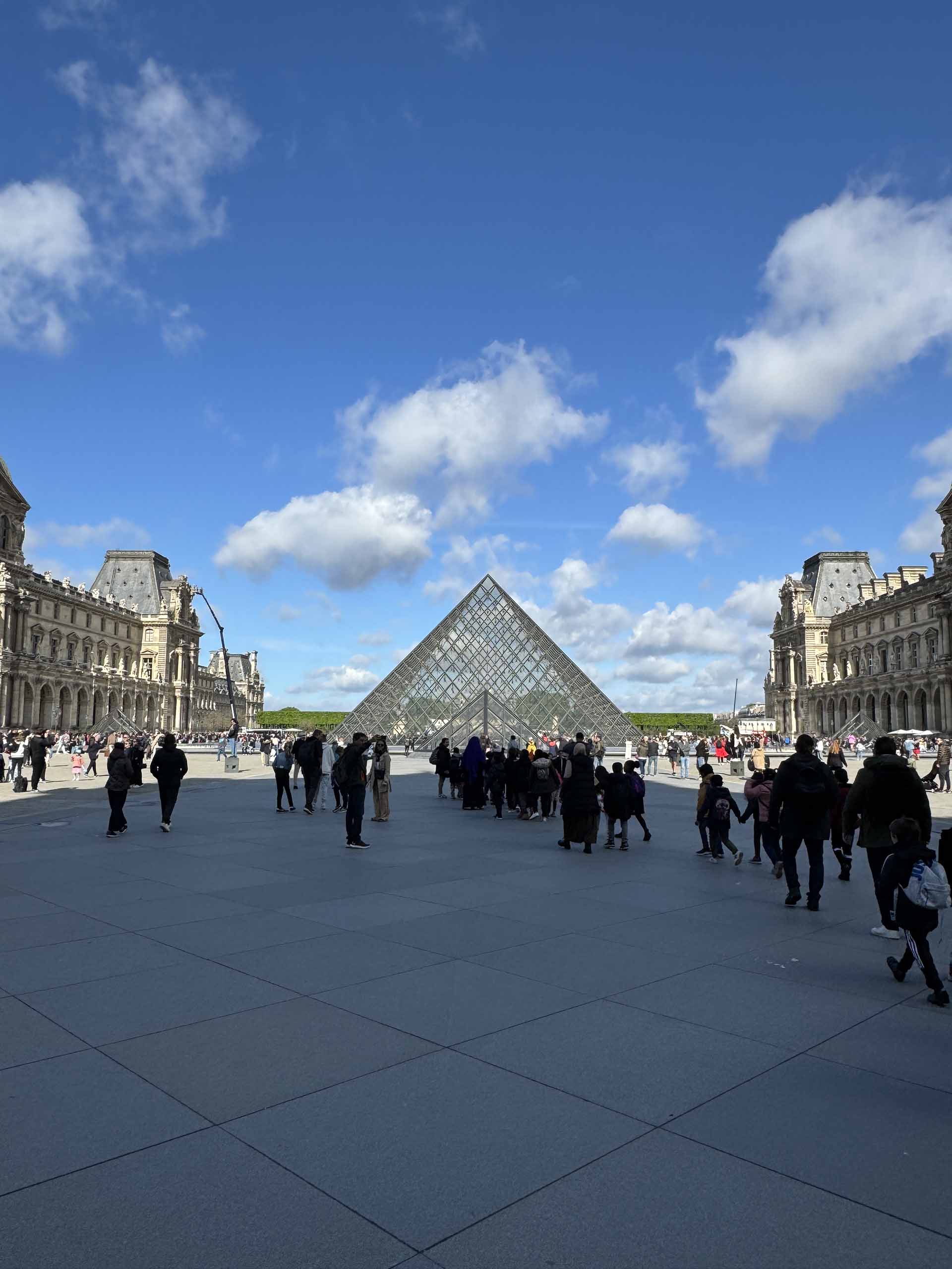 多言語対応×AIチャットボット活用ガイド｜インバウンド対応を自動化する方法