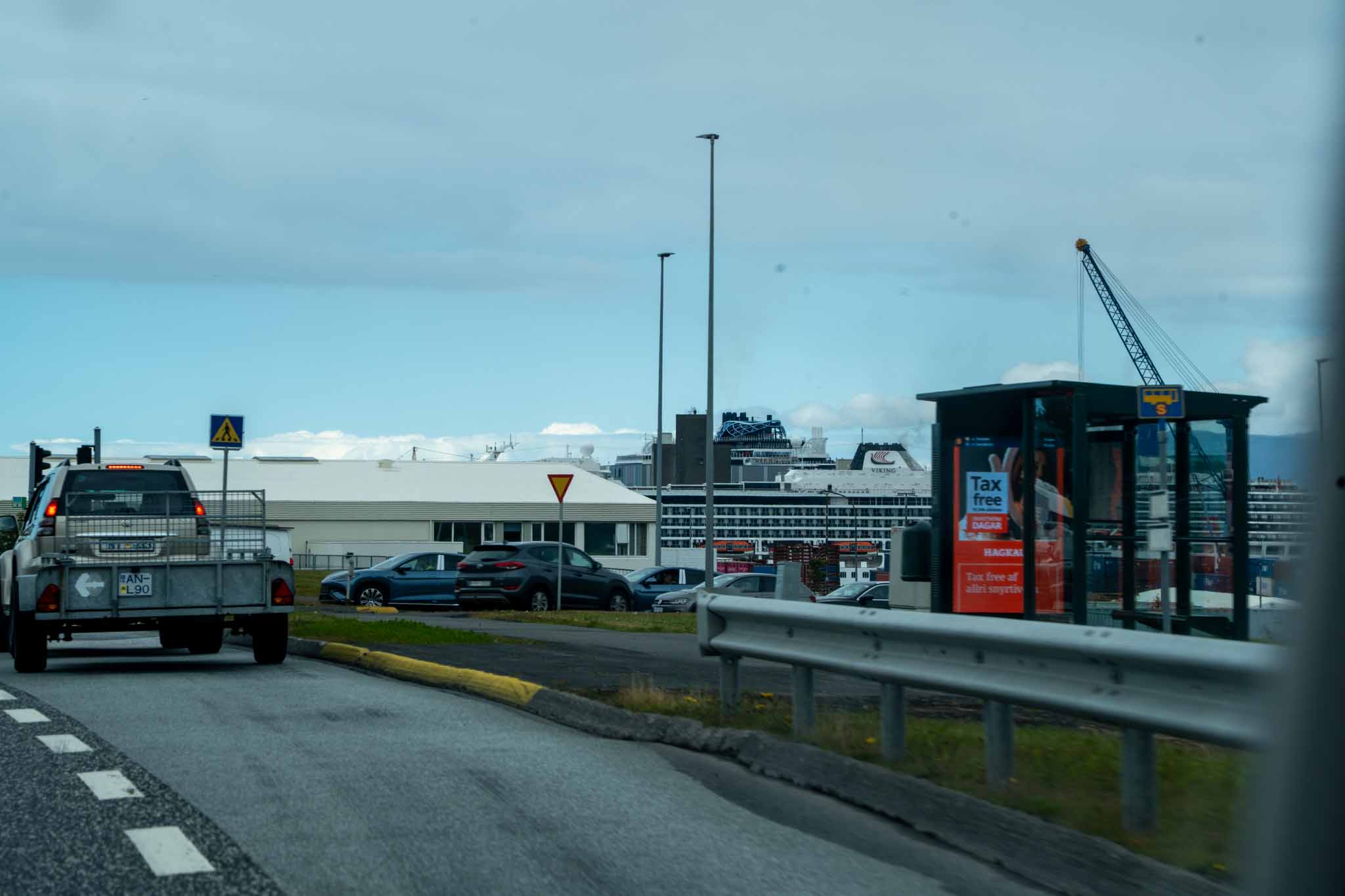 営業時間外の機会損失を防ぐ！AIチャットボットで24時間対応を実現